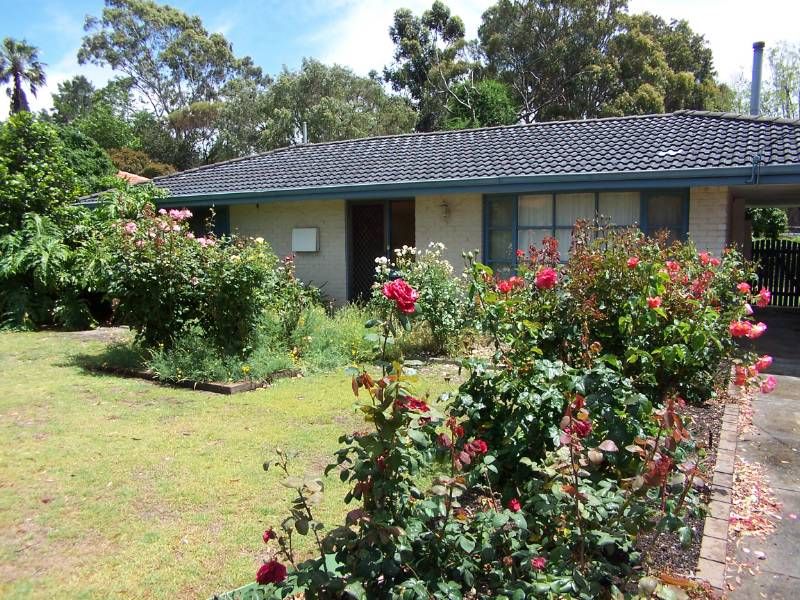 10 Wyee Place, GOOSEBERRY HILL WA 6076