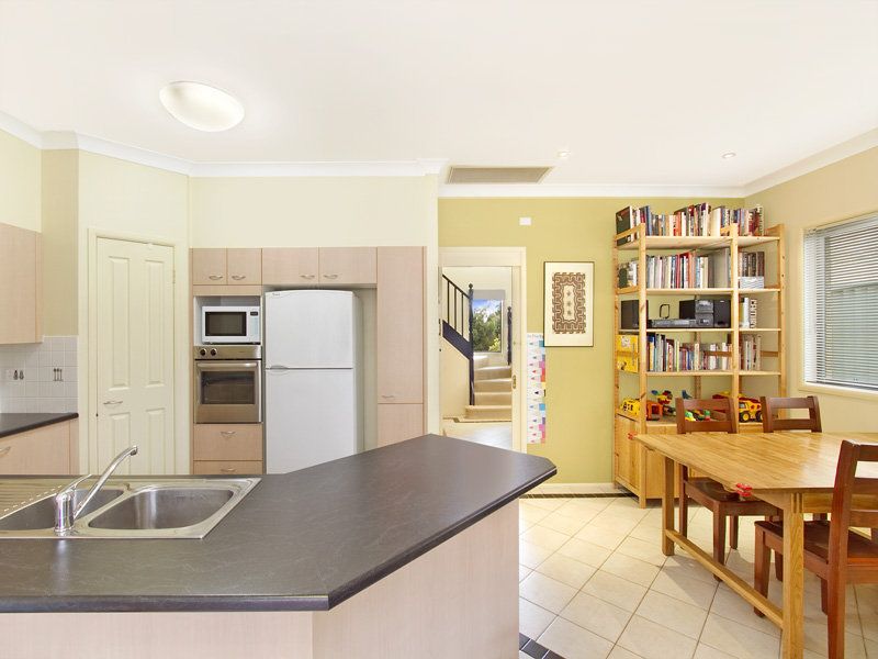 2/12 Yarra Vista Court, YARRAWARRAH NSW 2233