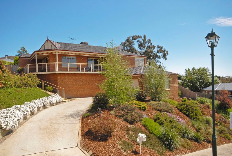 4 Noble Court, LILYDALE VIC 3140