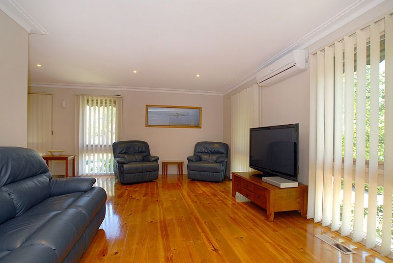 11 Karabil Close, SCORESBY VIC 3179