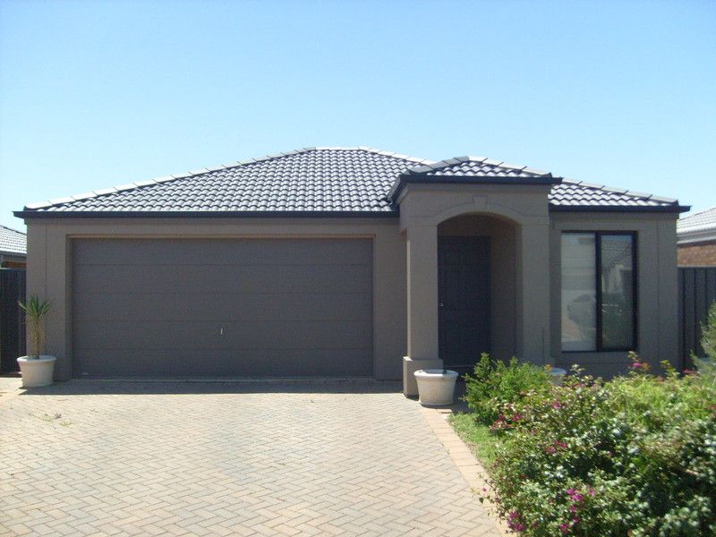 105 Lakeside Drive, ANDREWS FARM SA 5114