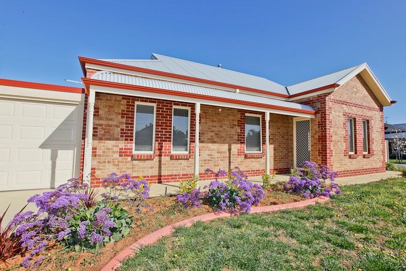 15 James Cook Drive, MILDURA VIC 3500