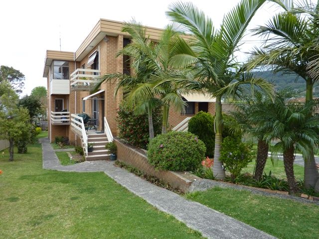 4 Gray Street, WOONONA NSW 2517