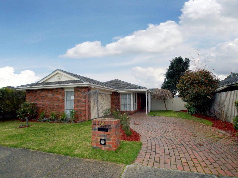 86 Waverley Park Drive, CRANBOURNE VIC 3977