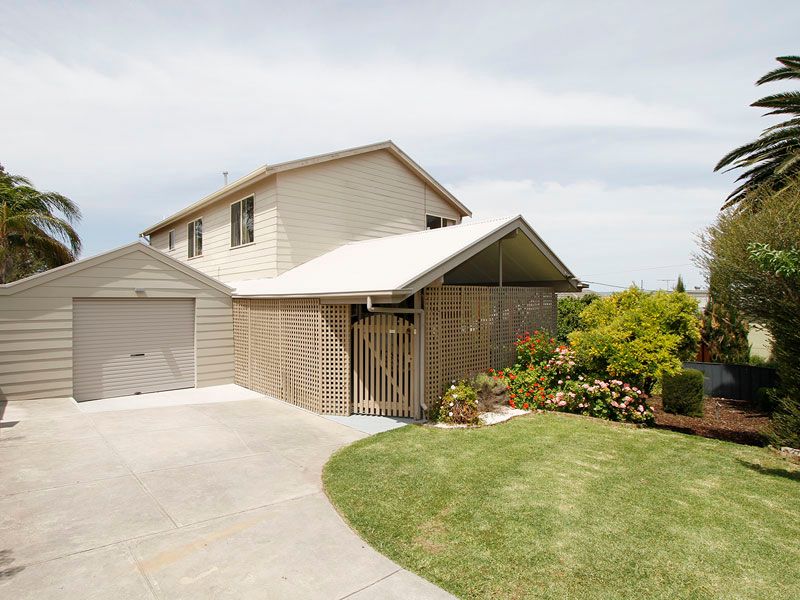 6 Passmore Avenue, PORT NOARLUNGA SA 5167