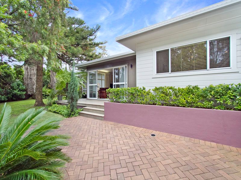 5 Tennyson Place, SYLVANIA NSW 2224