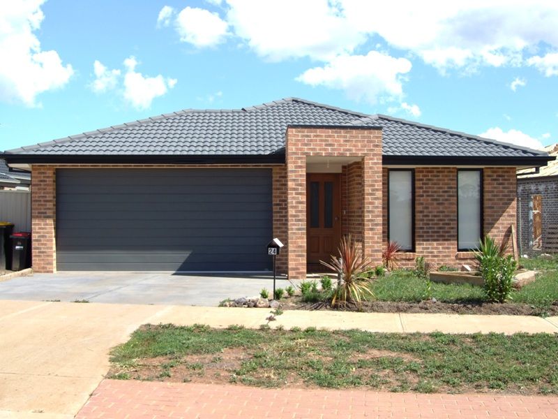 24 Marlo Drive, MELTON WEST VIC 3337