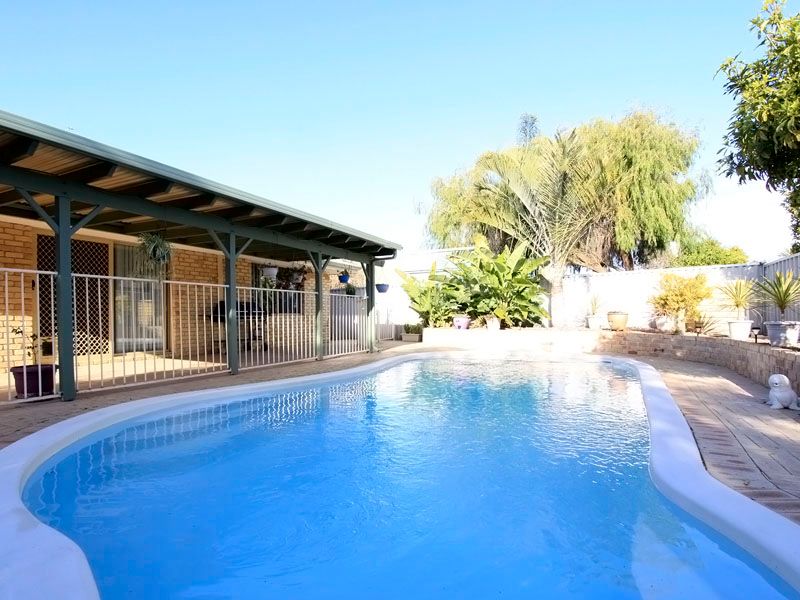 19 Frigate Close, WAIKIKI WA 6169