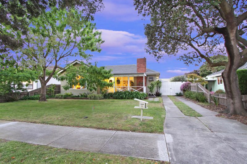 11 Alward Avenue, CLAYTON SOUTH VIC 3169