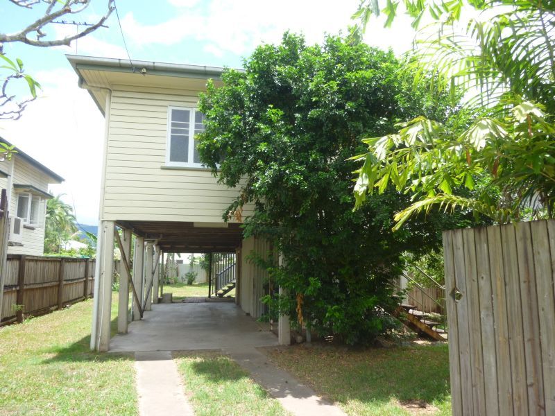 11 Boland Street, WESTCOURT QLD 4870