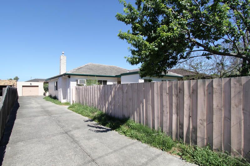 12 Kionga Street, CLAYTON VIC 3168