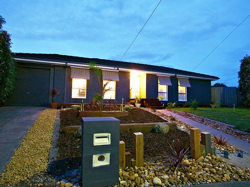 10  Falconer Court, MORNINGTON VIC 3931