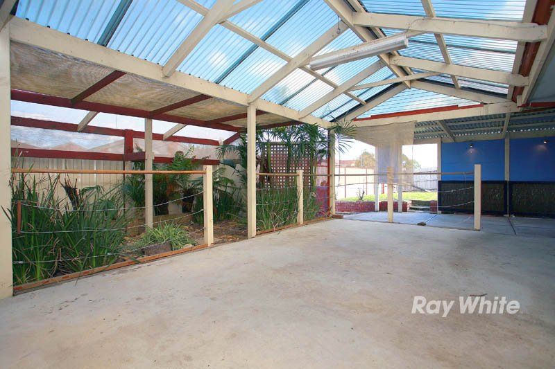 31 Andrea Crescent, CRANBOURNE VIC 3977
