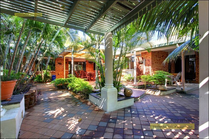16 Hillgrove Court, BUSHLAND BEACH QLD 4818