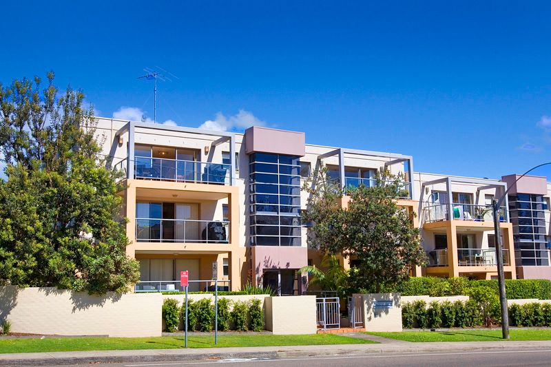 18-20 Banksia Street, DEE WHY NSW 2099
