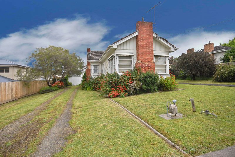 11 Clyde Street, LILYDALE VIC 3140
