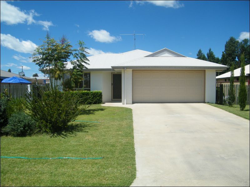 21 Keating Street, CHINCHILLA QLD 4413