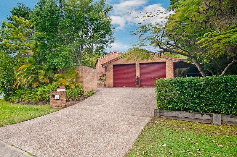 2 Exmouth Court, ELANORA QLD 4221