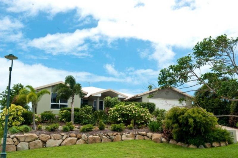 7 Coral Ridge Drive, EIMEO QLD 4740