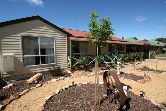 4 Kelly Street, CLARE SA 5453