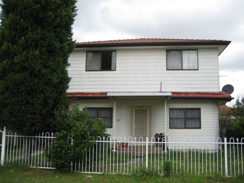 18 Baker Street, MERRYLANDS NSW 2160