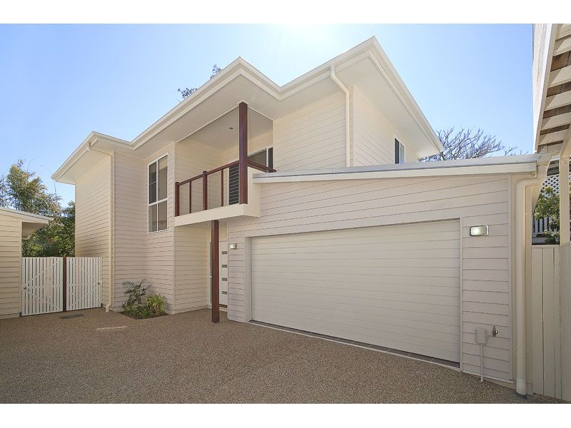 68A Winchester Street, HAMILTON QLD 4007