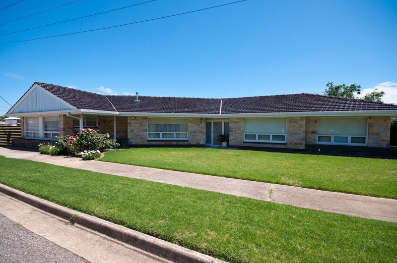 8 Thelma Avenue, FULHAM GARDENS SA 5024