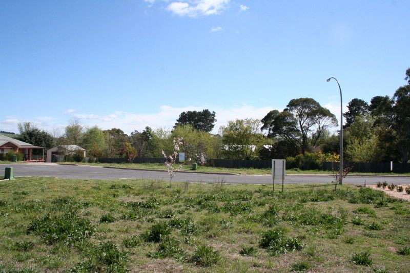 24 Malone Street, BRAIDWOOD NSW 2622