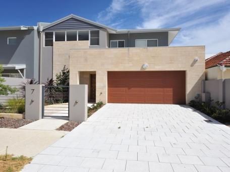 2 Lewington Street, ROCKINGHAM WA 6168