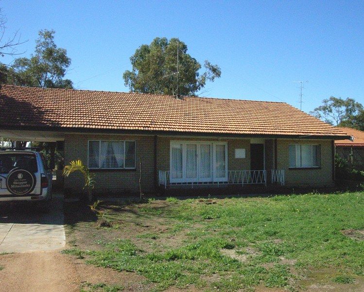 5 Carter Street, THREE SPRINGS WA 6519