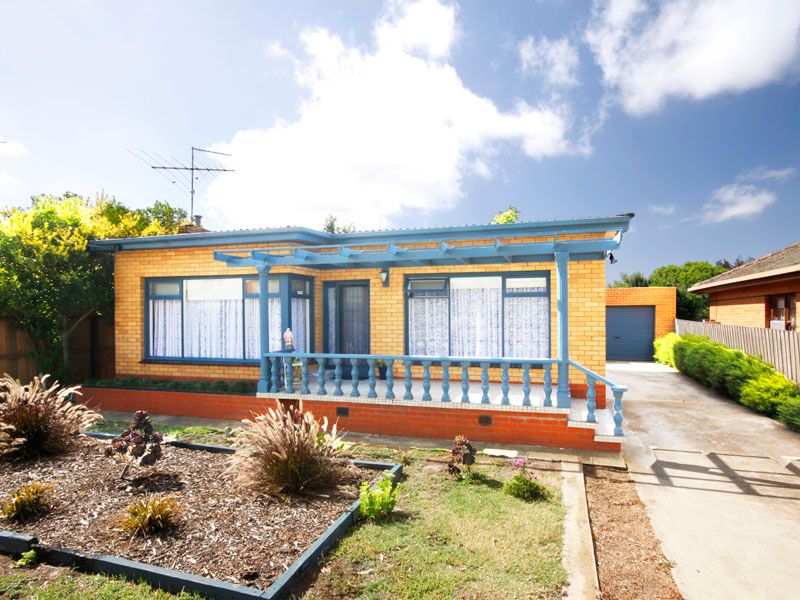 10 Marlo Street, HAMLYN HEIGHTS VIC 3215