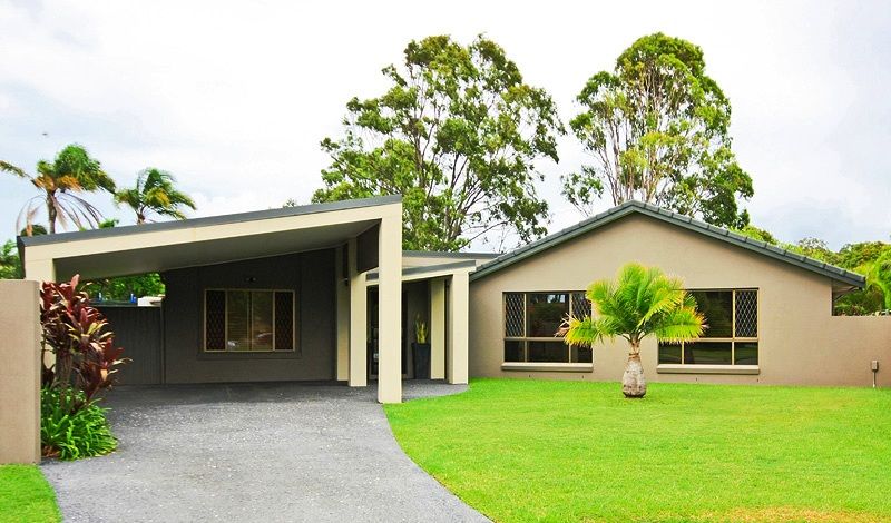 8  Violet Court, MIAMI QLD 4220