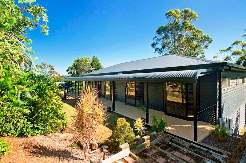 12 Kaffia Court, ELANORA QLD 4221