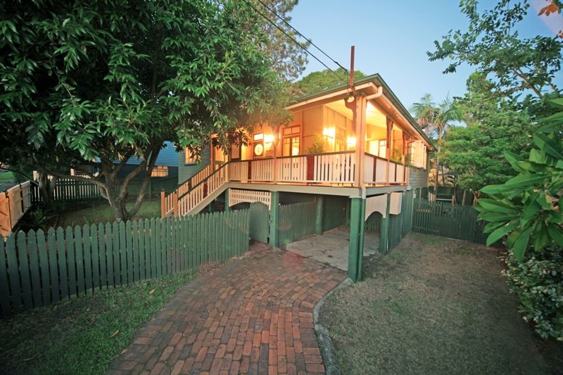 8 Fisher Street, East Brisbane QLD 4169