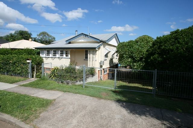 24 Birkalla Street, BULIMBA QLD 4171