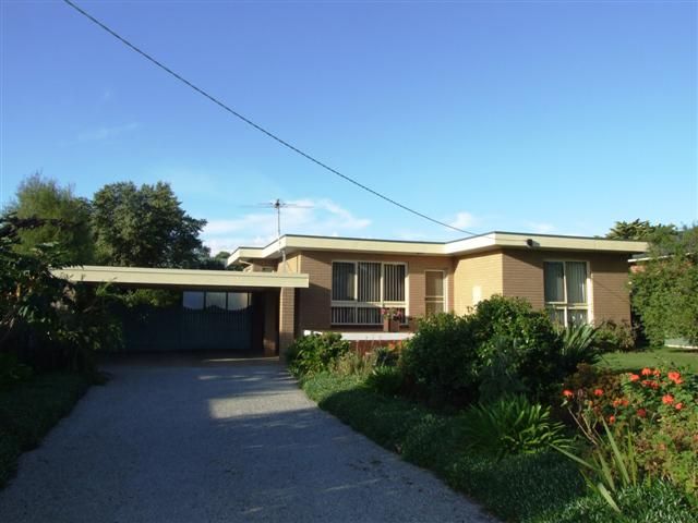 73 Walton Street, COWES VIC 3922
