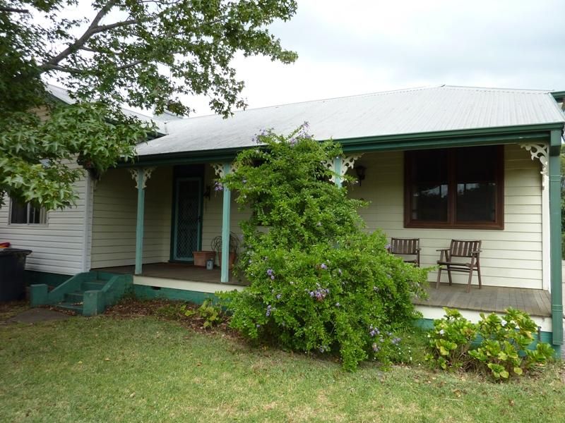6 Cochrane Road, THIRROUL NSW 2515