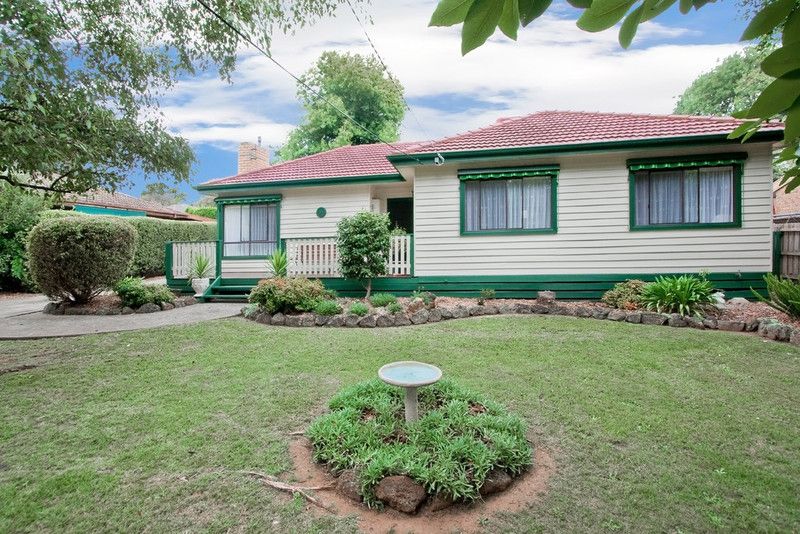 4 Cornhill Street, FERNTREE GULLY VIC 3156