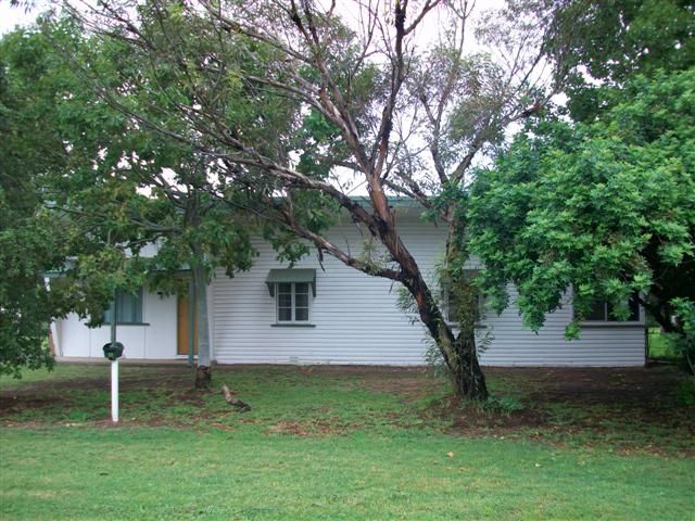 18 Hunter Street, ROMA QLD 4455