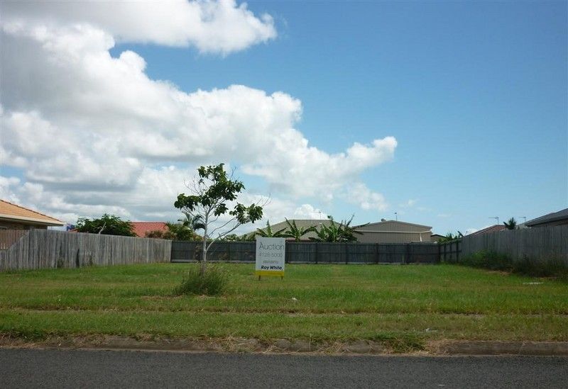83 North Street, Point Vernon QLD 4655