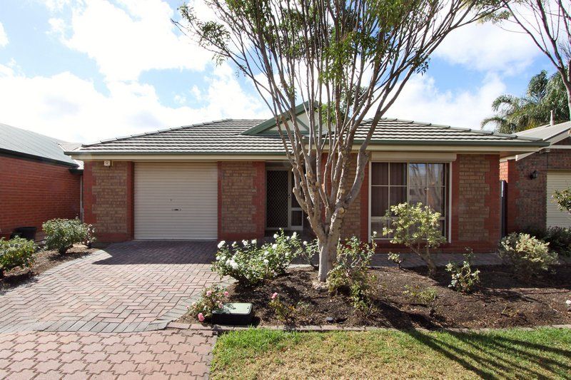 10 Sissinghurst Drive, OAKDEN SA 5086
