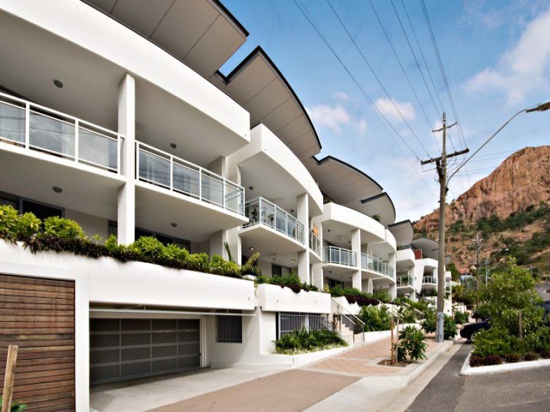 1 Gregory Street, NORTH WARD QLD 4810