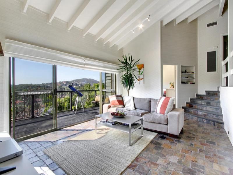 4 Hopetoun Street, FORRESTERS BEACH NSW 2251