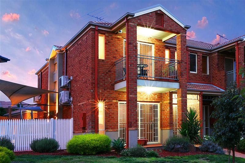 53 Bramble Crescent, BUNDOORA VIC 3083