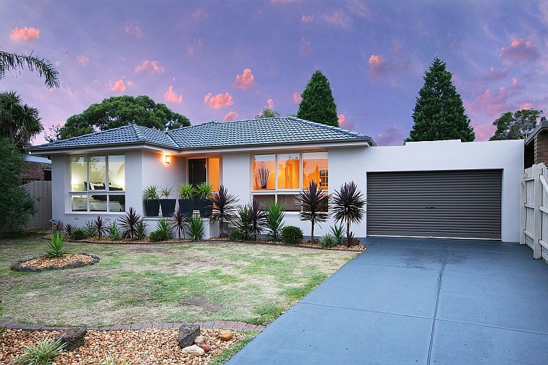 100 Redleap Avenue, MILL PARK VIC 3082