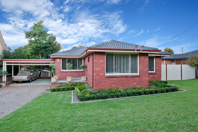 1 Keswick Avenue, CASTLE HILL NSW 2154