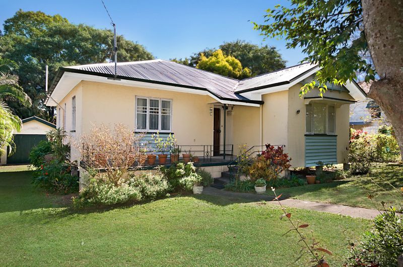 99 Lang Street, MORNINGSIDE QLD 4170
