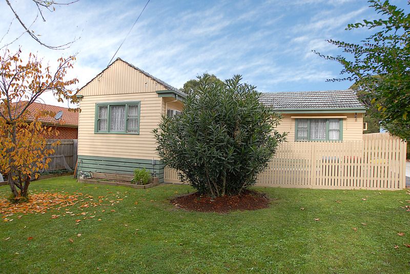 6 Neilson Street, BAYSWATER VIC 3153