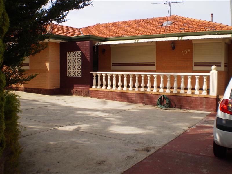 195 Winterfold Road, COOLBELLUP WA 6163
