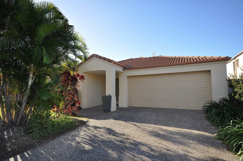 95 Arundel Drive, ARUNDEL QLD 4214